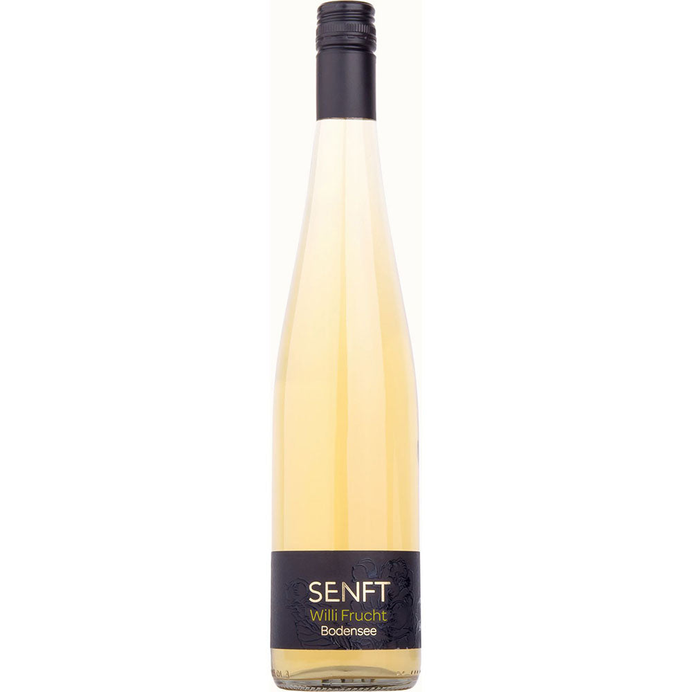 Eine hohe, klare 0,7L Flasche Senft Williams SELEKTION (38% vol) mit schwarzem Etikett und Schraubverschluss, hergestellt von der Marke Senft.