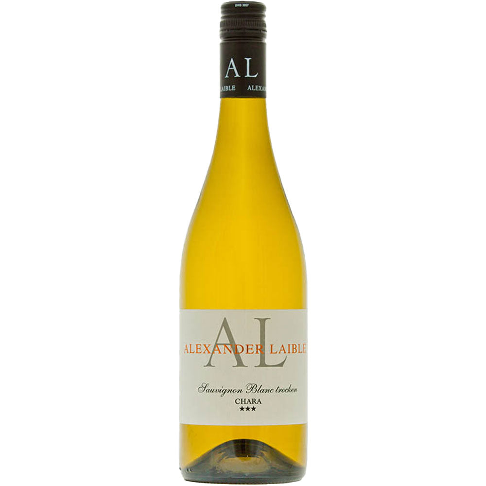 Eine Flasche Alexander Laible Sauvignon Blanc Chara *** trocken 2025 aus Baden, mit einem weiß-goldenen Etikett.