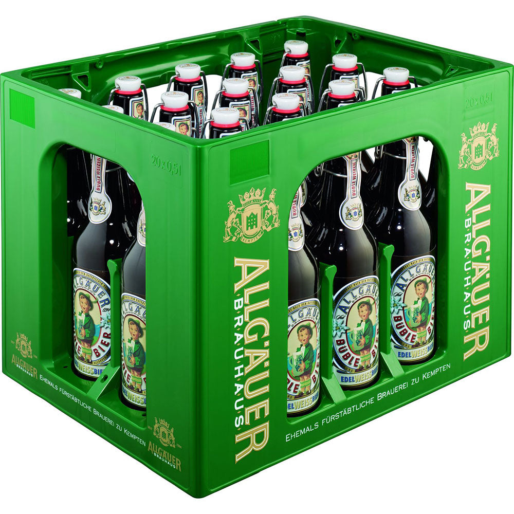 Eine grüne Kiste mit 20 Flaschen Allgäuer Büble Edelweißbier 0,5L (Mehrweg), jeweils mit Flip-Top-Verschluss und illustrierten Etiketten.