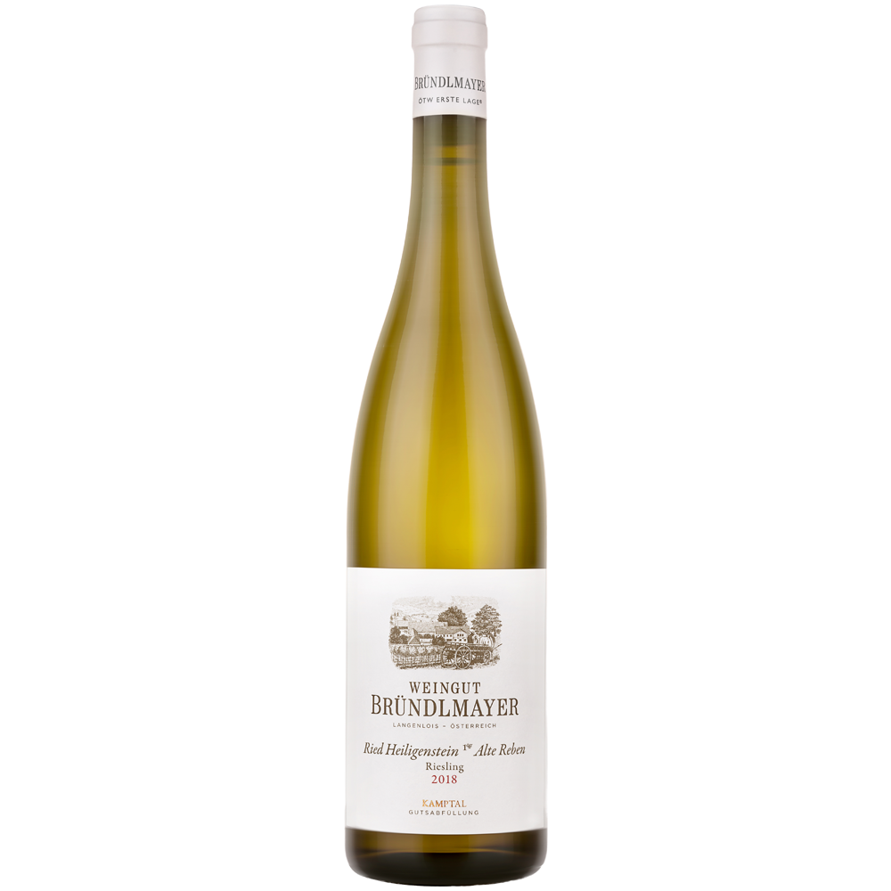 Eine Flasche Bründlmayer Riesling „Zöbinger Heiligenstein 1ÖTW Alte Reben“ 2018 von Bründlmayer mit weißem Etikett und goldenem Verschluss steht aufrecht vor einem weißen Hintergrund.