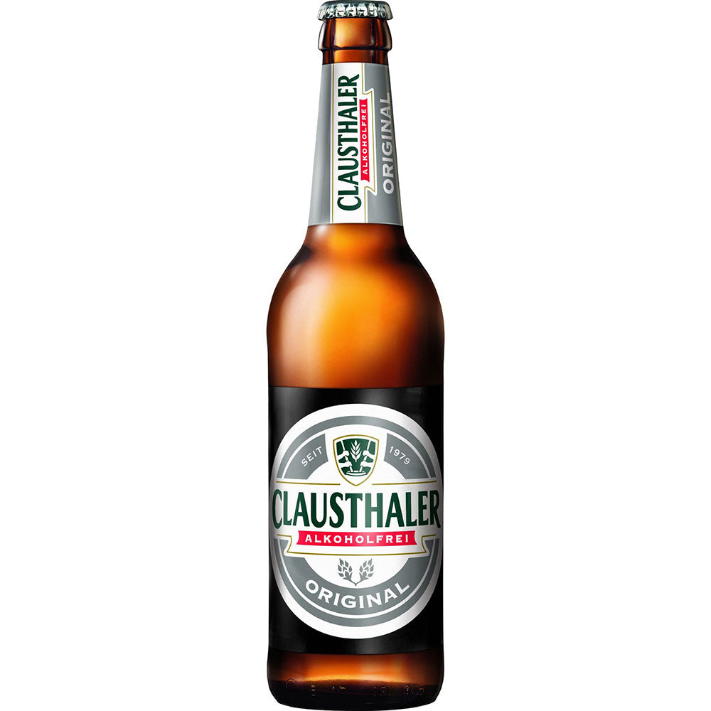 Braunglasflasche von Clausthaler 20x 0,5 Liter (MEHRWEG), ein klassisches alkoholfreies Bier von Clausthaler, mit schwarz-grün-weißem Etikett.