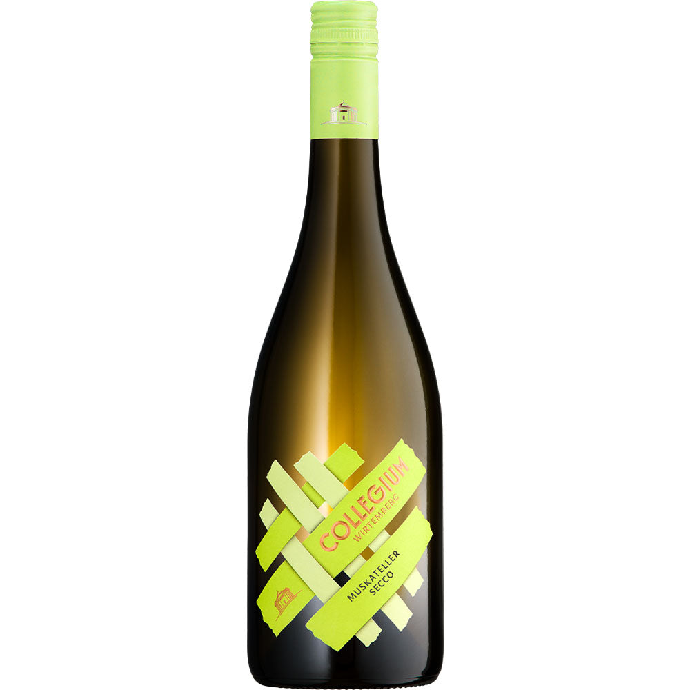 Eine 0,75L Flasche Collegium Wirtemberg Secco Muskateller 2024 Sekt mit hellgrünem Etikett und passendem grünen Schraubverschluss.