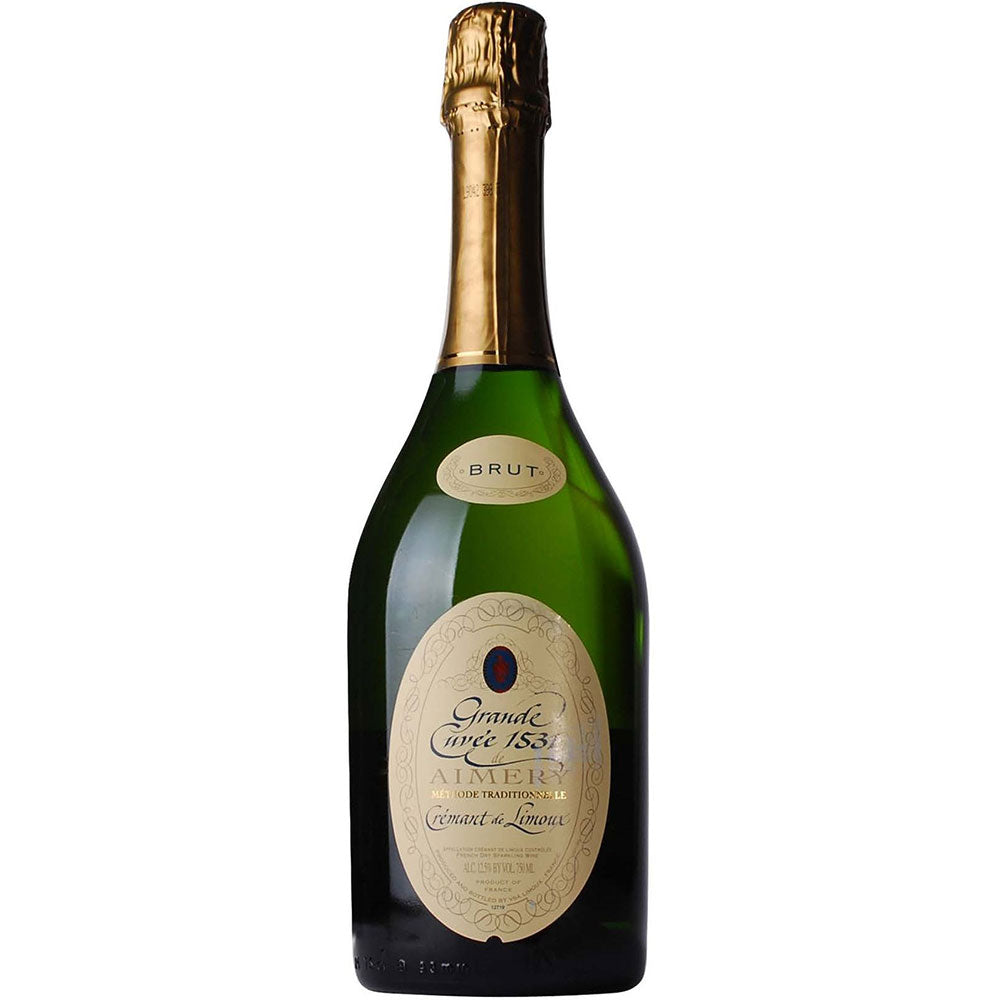 Eine Flasche Sieur d'Arques Cremant de Limoux Aimery Blanc Brut 0,75L Schaumwein mit einem Goldfolienverschluss und einem verschnörkelten cremefarbenen Etikett auf der Vorderseite.