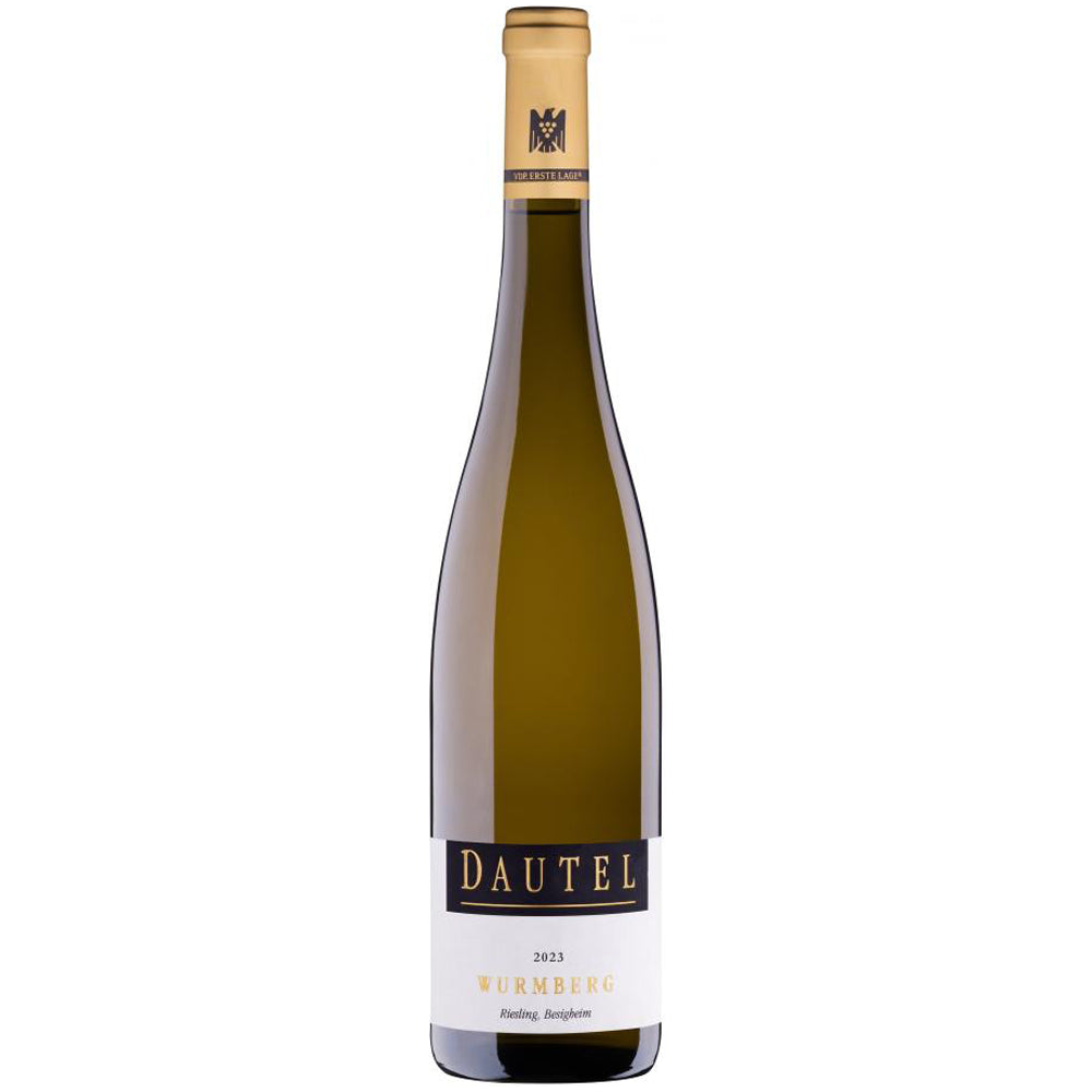 Eine Flasche „Weingut Dautel Besigheimer Wurmberg Riesling trocken 2023“ aus Württemberg, ein ausgezeichneter VDP.Erste Lage-Weißwein mit einem beige-weißen Etikett auf weißem Hintergrund.