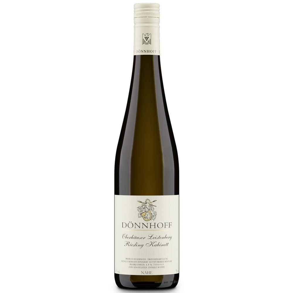 Eine hohe Flasche „Weingut Dönnhoff Oberhäuser Leistenberg Riesling Kabinett 2024“ aus der Nahe mit weißem Etikett und cremefarbenem Schraubverschluss.
