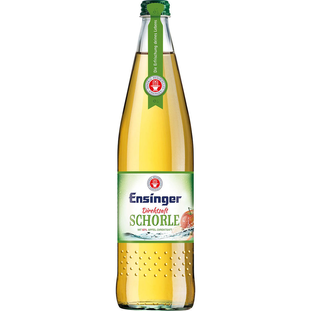 Eine Glasflasche Ensinger Direktsaft Apfel-Schorle (vegan), 0,75L MEHRWEG, mit grünem Verschluss und Etikett.