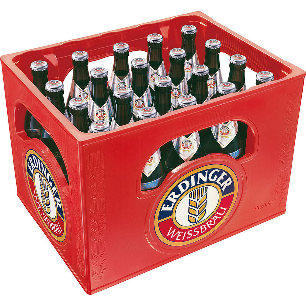 Ein roter Kasten Erdinger Weißbier mit 20 x 0,5 l Mehrwegflaschen Erdinger Kristall ist aus einem Winkel vor einem weißen Hintergrund abgebildet.