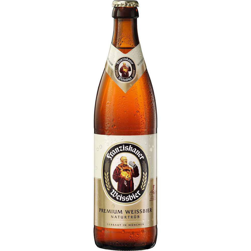 Eine gekühlte Flasche Franziskaner Weißbier Hefe Hell 20x 0,5 Liter (MEHRWEG), mit dem klassischen Mönchslogo auf dem Etikett.