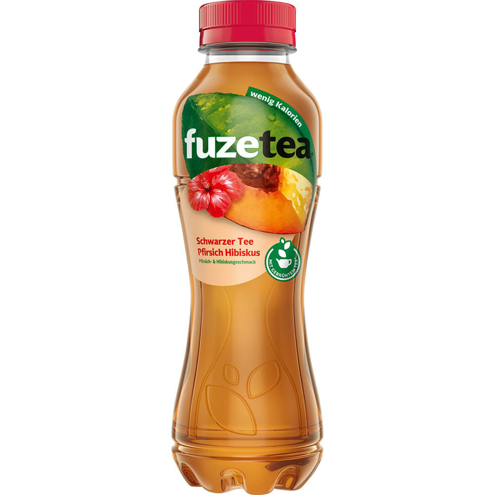 Eine Flasche Fuze Tea Schwarzer Tee Pfirsich Hibiskus Eistee, 0.4L PET (Einweg), mit einem markanten grünen und roten Etikett.