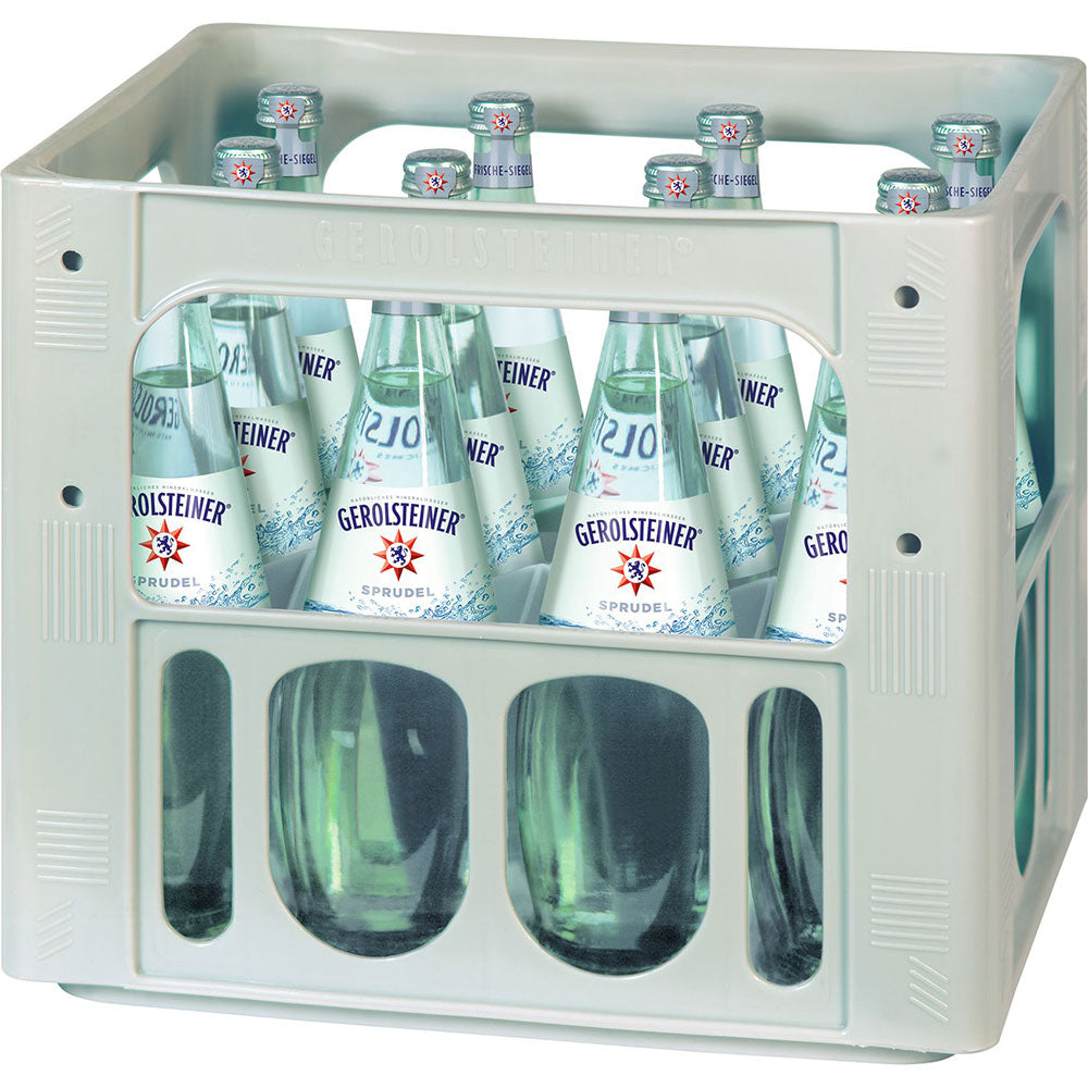 Eine Kunststoffkiste enthält 12 Glasflaschen (je 0,75 l) Gerolsteiner Gourmet Sprudel Mineralwasser (MEHRWEG), das für seinen erfrischenden Geschmack und seine reichhaltige Mineralisierung bekannt ist.