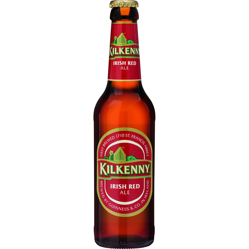 Ein 0,33L Kilkenny 4x6er 24er-Pack (Mehrweg) von Kilkenny mit einem grünen und roten Etikett auf weißem Hintergrund.