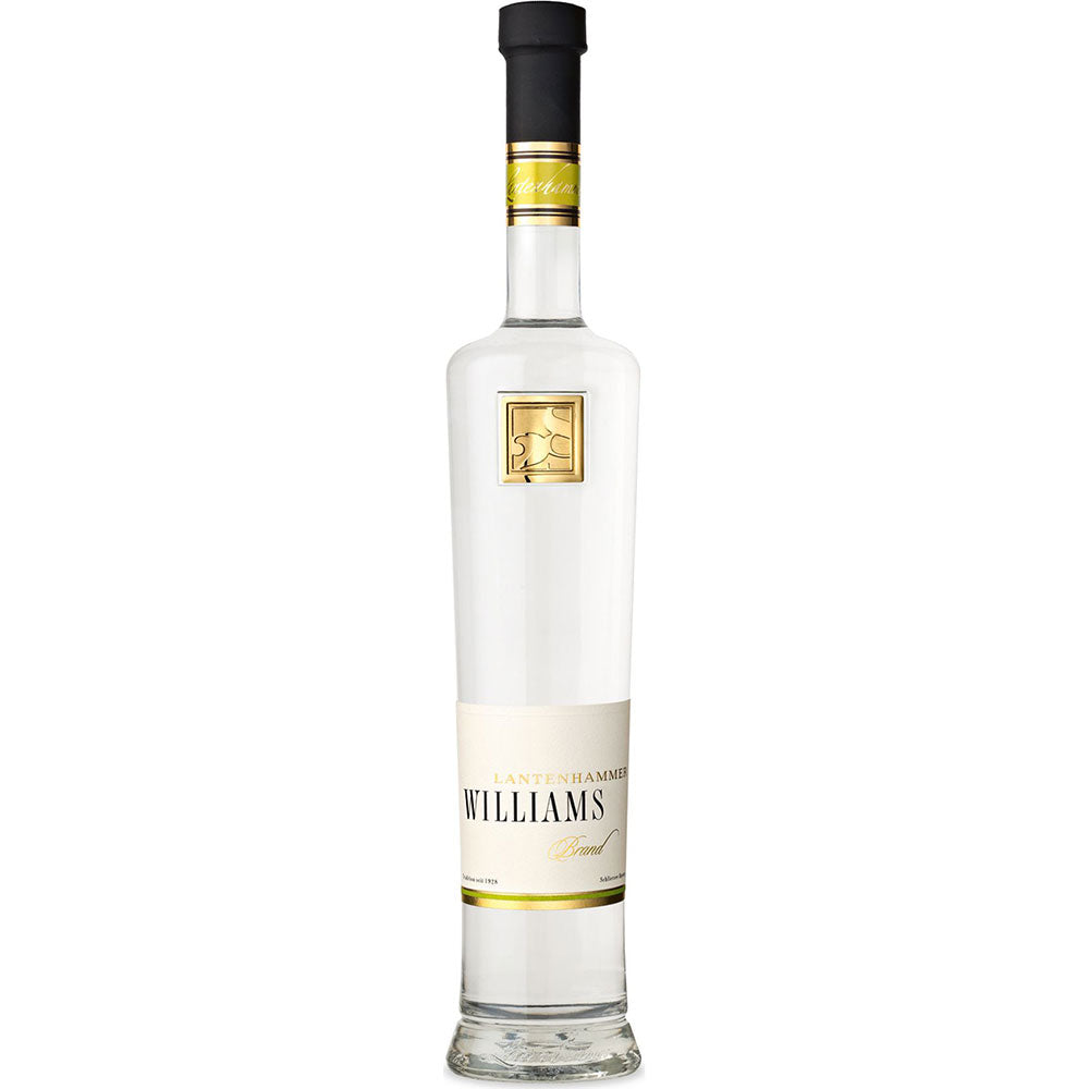 Eine hohe, klare 0,5-Liter-Flasche Lantenhammer Williamsbirnenbrand (42%), elegant etikettiert in Gold und Weiß, hergestellt von Lantenhammer für ein außergewöhnliches Williams-Birnenbrand-Erlebnis.