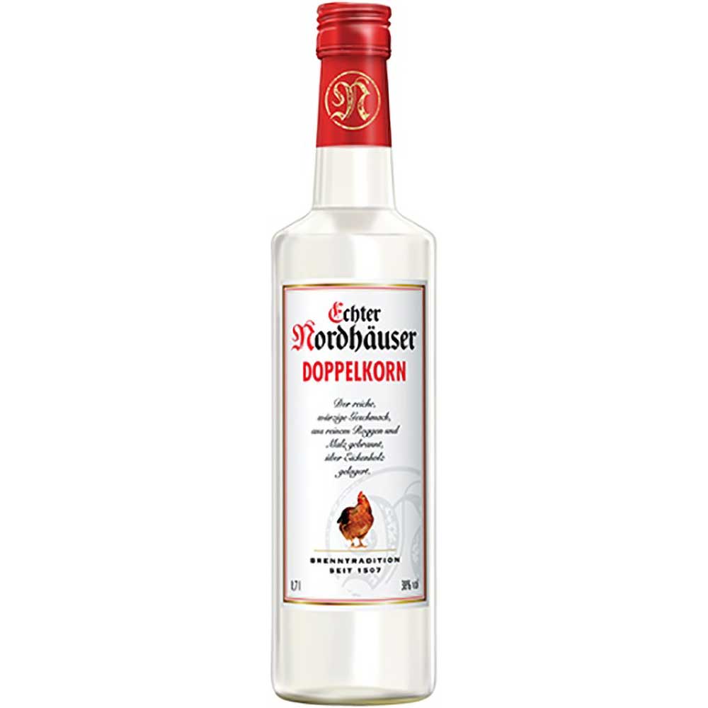 Eine 0,7-Liter-Flasche Nordhäuser Roggen-Doppelkorn 38% mit rot-weißem Etikett, das das Erbe des klassischen Thüringer Doppelkorns und des hochwertigen deutschen Kornbrands widerspiegelt.