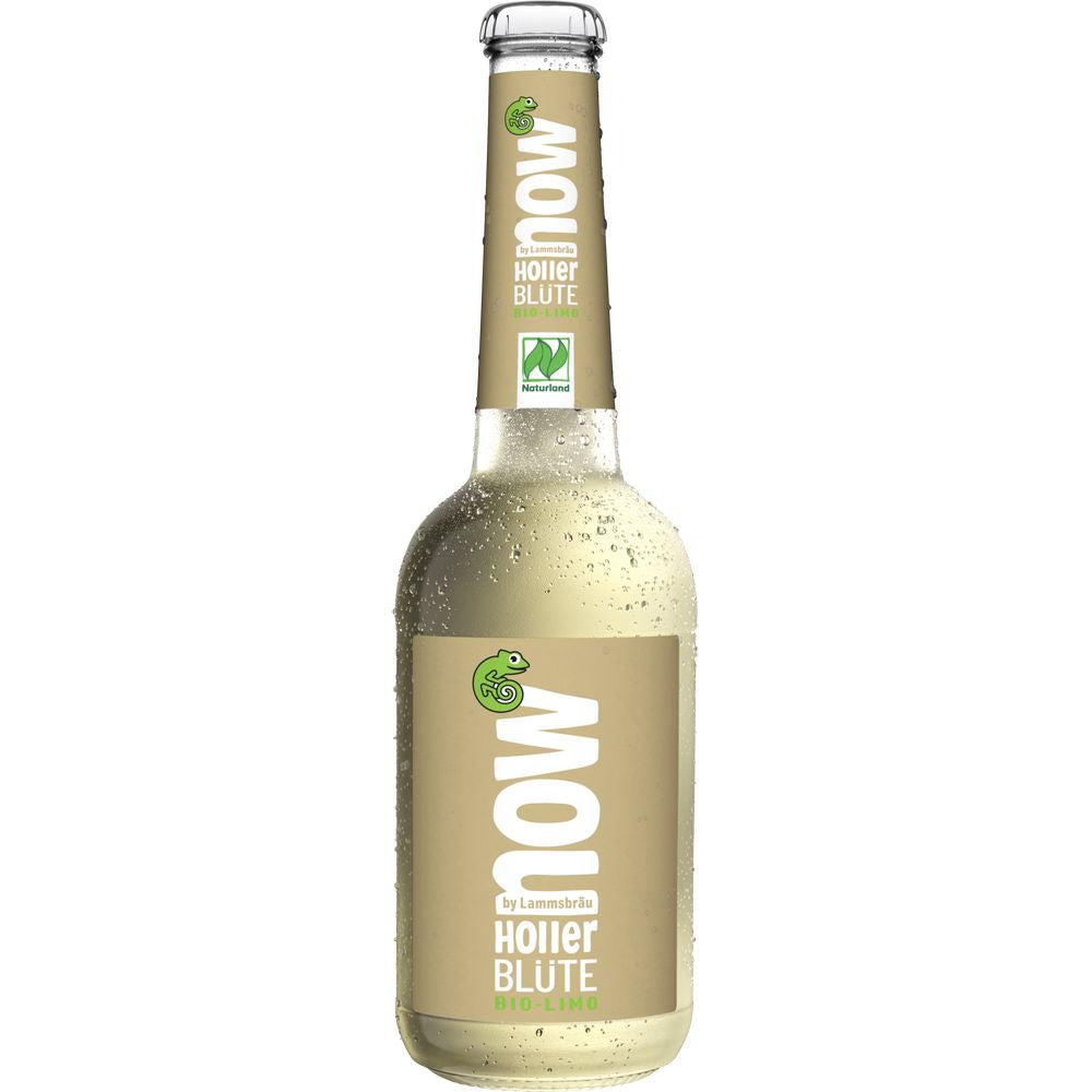 Eine gekühlte NOW Holler Blüte Bio 0,33L Mehrwegflasche mit einem beige-weißen Etikett. Hergestellt aus ökologischen Zutaten, bietet diese Bio-Limo von NOW einen natürlich erfrischenden Zitronengeschmack. Erhältlich in einem 10er-Pack.