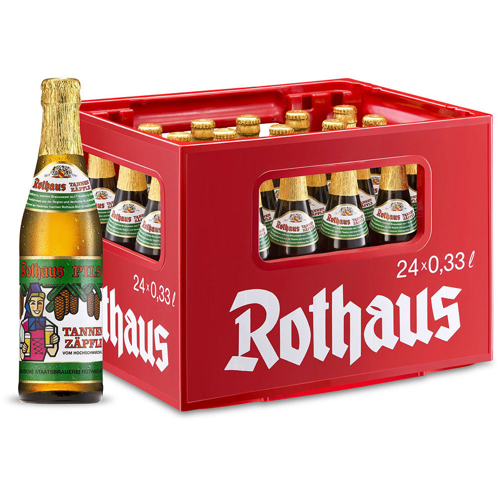 Ein roter Kasten Rothaus Tannenzäpfle 24x 0,33 Liter (MEHRWEG) von Rothaus, mit einer klassischen Schwarzwaldbierflasche auf der Vorderseite; enthält insgesamt 24 Flaschen.
