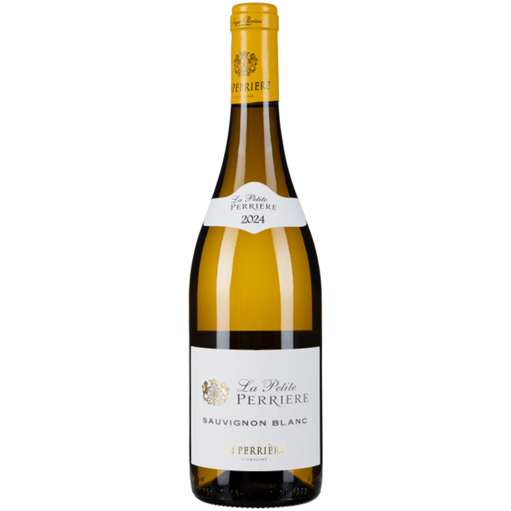 Eine Flasche Saget La Perrière La Petite Perrière Sauvignon Blanc 2025, präsentiert vor weißem Hintergrund, der die für Weißweine aus dem Loire-Tal charakteristische Eleganz und Frische unterstreicht.