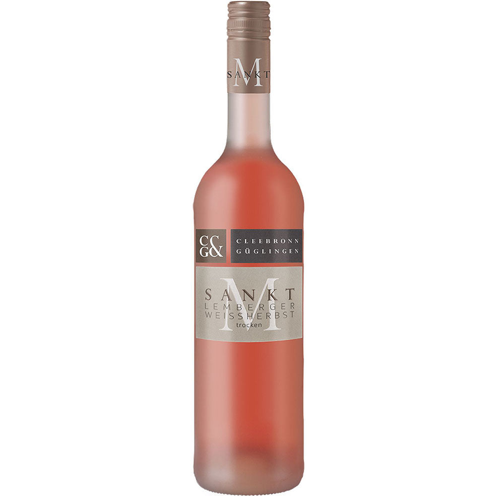 Eine glatte, gefrostete Flasche Weingärtner Cleebronn-Güglingen Sankt M. Lemberger Weißherbst 2023 in zartem Rot und mit silbernem Etikett - ein eleganter Sommerwein, der zu jedem Anlass passt.