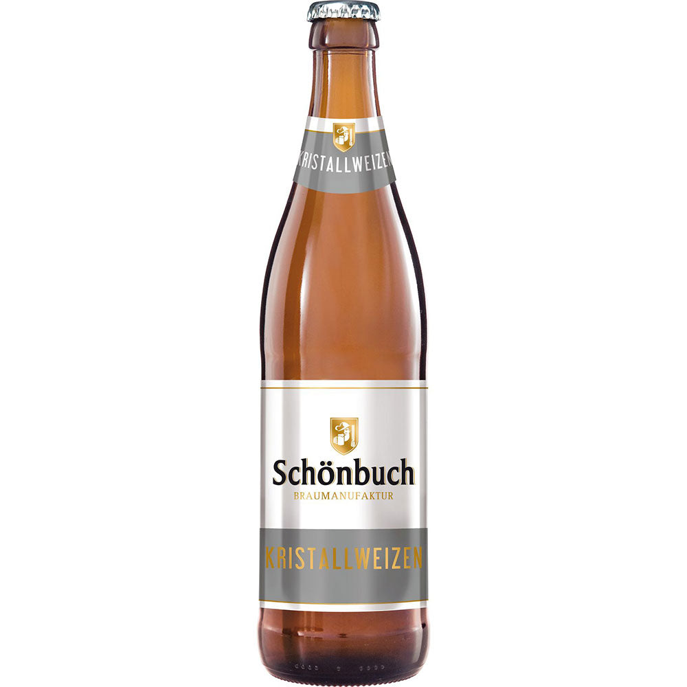 Eine Kiste Schönbuch Bräu Kristall 20x 0,5L (MEHRWEG) von Schönbuch Bräu mit erfrischendem Kristallweizenbier mit weiß-goldenem Etikett, abgebildet auf einem schlichten weißen Hintergrund.