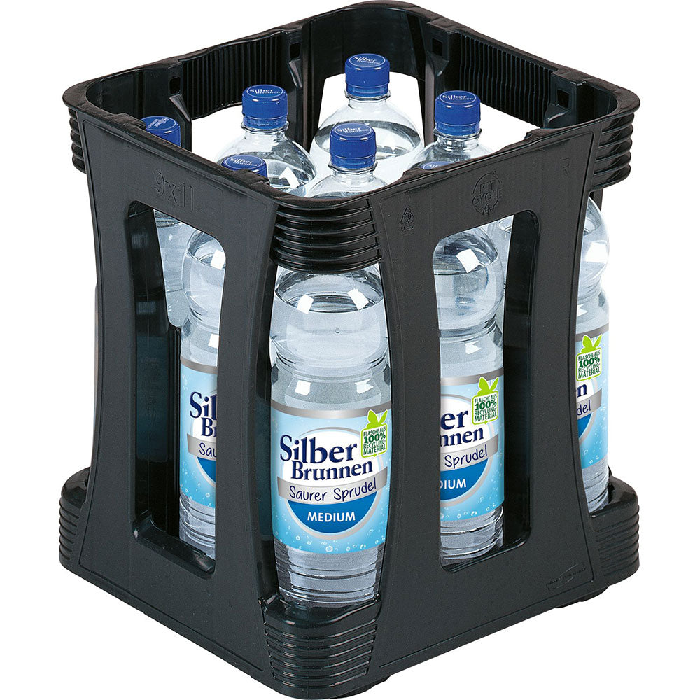 Neun 1L Silberbrunnen Medium Mineralwasserflaschen (EINWEG) in einer Kiste, beschriftet mit Silberbrunnen Medium.