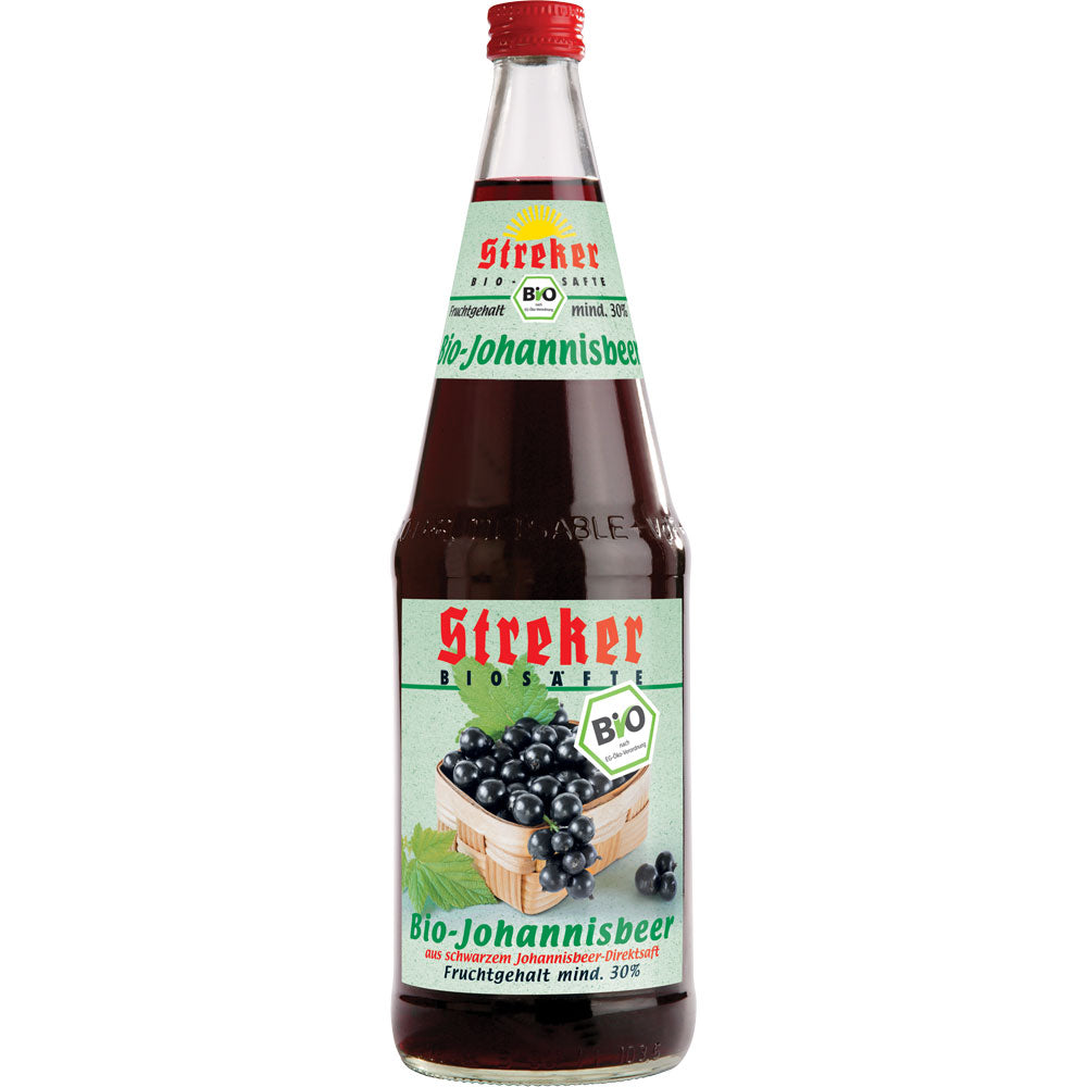 Eine 1-Liter-Glasflasche Streker BIO-Johannisbeer-Nektar schwarzer Johannisbeersaft (6er-Pack, Mehrweg) mit grünem Etikett und Abbildungen von biologischen schwarzen Johannisbeeren.