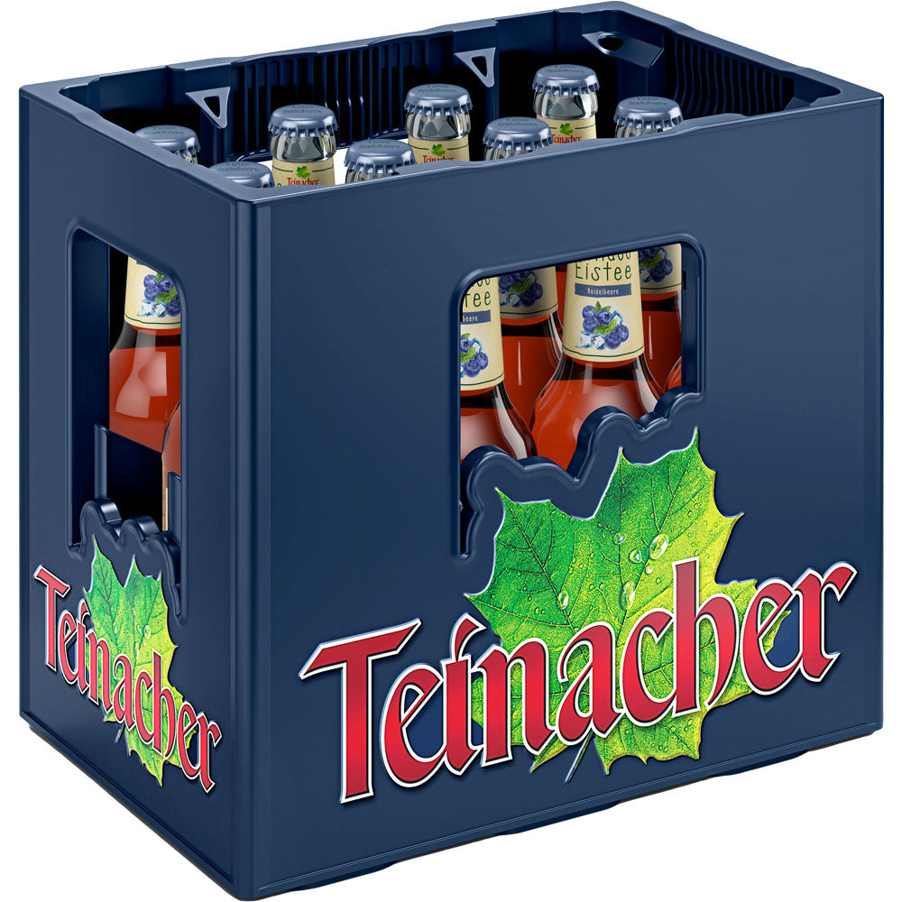 Eine blaue Teinacher Mineralwasser-Kiste enthält zwölf 0,33l-Glasflaschen Teinacher Genuss-Eistee Heidelbeere (MEHRWEG), jeweils mit Blatt- und Traubenetiketten - ein erfrischender Durstlöscher für jeden Anlass.