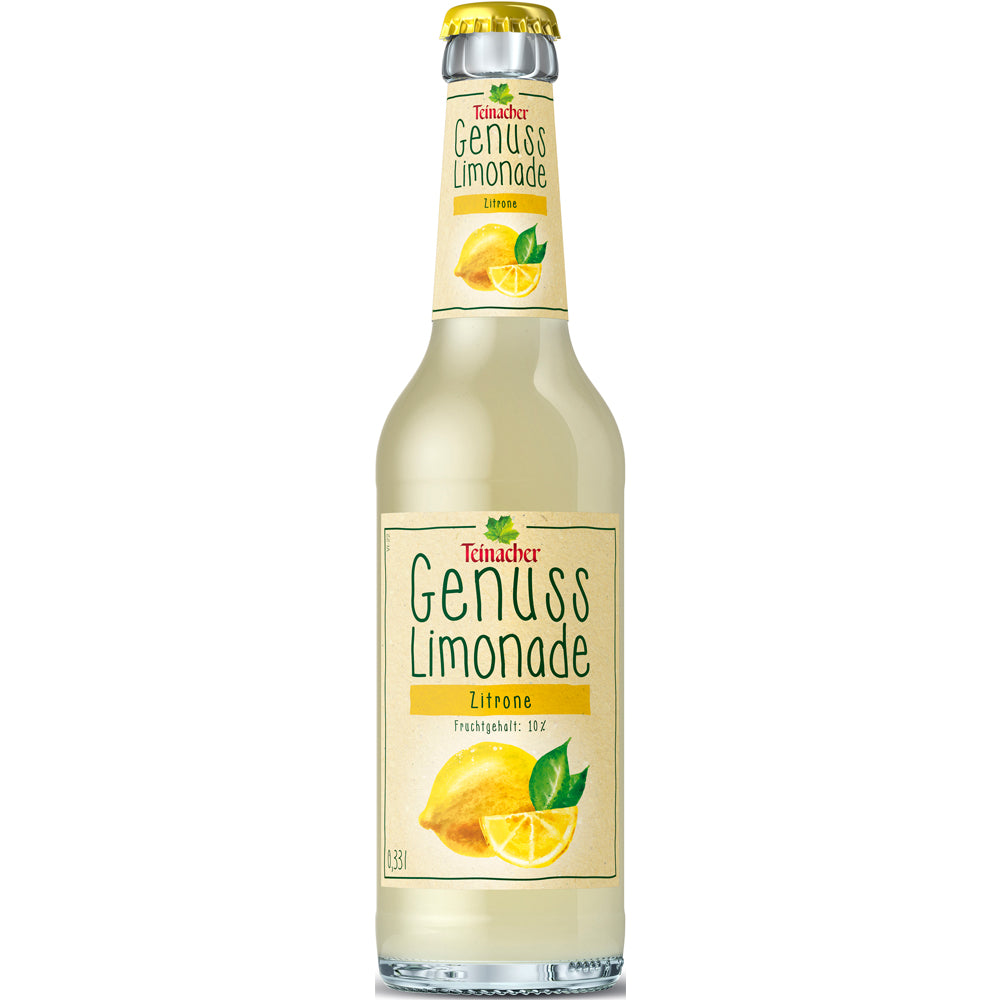 Eine Klarglasflasche Teinacher Genuss-Limo Zitrone 0,33L (MEHRWEG) von Teinacher Mineralwasser mit einem Etikett, das eine Zitrone mit Scheibe zeigt, unterstreicht den erfrischenden Geschmack dieser Schwarzwaldlimonade.