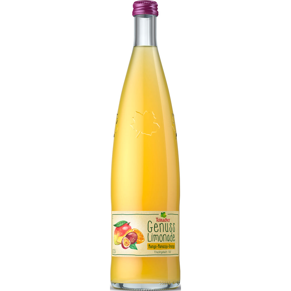 Eine 0,75 l Glasflasche Teinacher GenussLimo Mango-Maracuja-Orange von Teinacher Mineralwasser im 12er-Pack (MEHRWEG) mit erfrischend fruchtigem Geschmack.