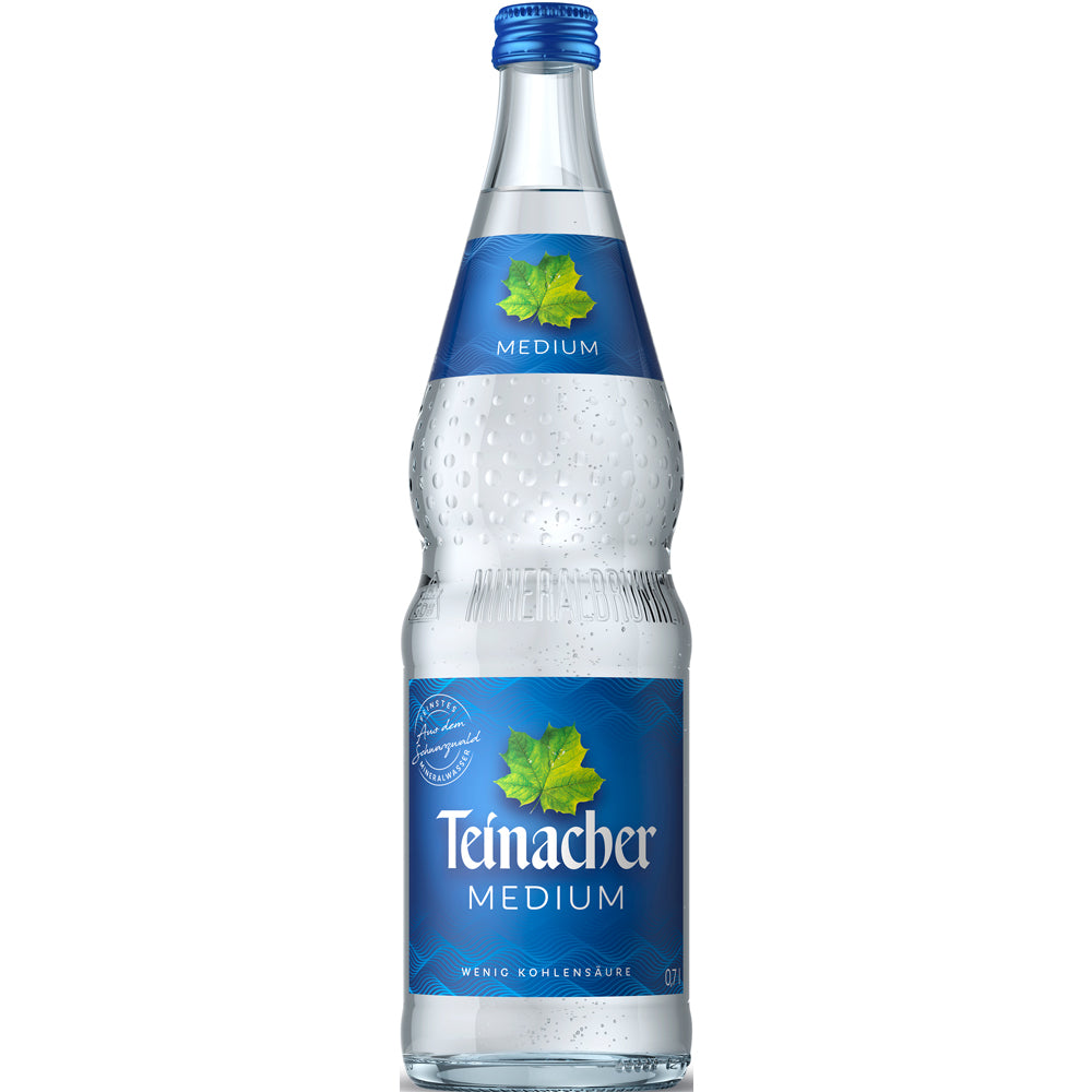 Teinacher Mineralwasser Medium 12x0,7L (MEHRWEG): Erfrischendes Mineralwasser aus dem Schwarzwald in Glasflaschen, mit blauem Etikett und grünem Blatt, mittlerer Kohlensäuregehalt.