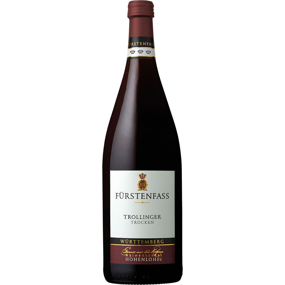Eine 1L Flasche Weinkellerei Hohenlohe Verrenberger Lindelberg Trollinger QbA trocken aus Deutschland, 12er Pack (MEHRWEG), von Weinkellerei Hohenlohe.