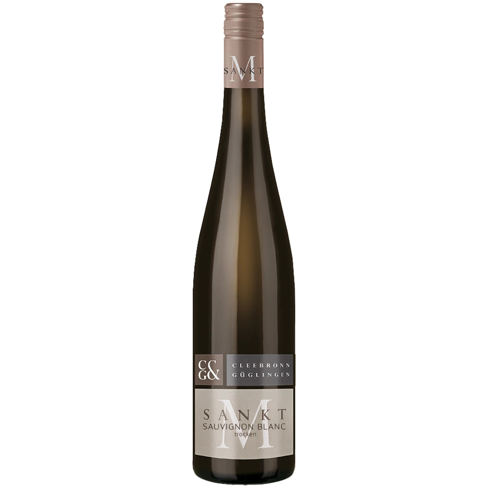 Eine hohe, schlanke Flasche „Weingärtner Cleebronn-Güglingen Sankt M Sauvignon Blanc trocken 2024“ mit einem beigen Verschluss und einem markanten silbergrauen Etikett.