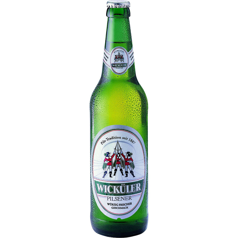 Eine grüne Glasflasche Wicküler Pilsener 20x 0,5 Liter (MEHRWEG) mit der Marke Wicküler mit Bergischer Brautradition und einem detaillierten Etikett lädt zum Genuss von echtem Pilsgenuss ein.