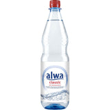 Klare 1-Liter-PET-Flasche alwa Mineralwasser Classic (MEHRWEG) aus Baden-Württemberg, mit rotem Verschluss und blau-weißem Etikett, erhältlich im 12er-Pack.