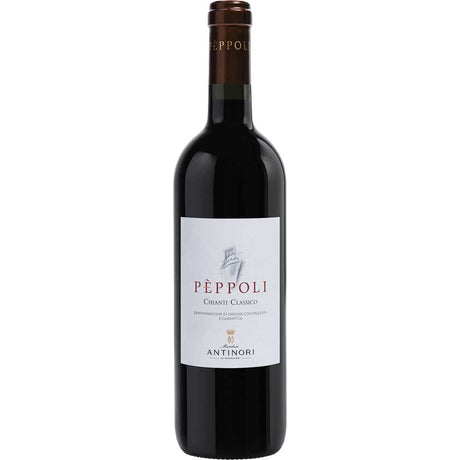 Eine Flasche Antinori Peppoli Chianti Classico DOCG 2024 Rotwein von Antinori, bekannt für sein markantes weißes Etikett.