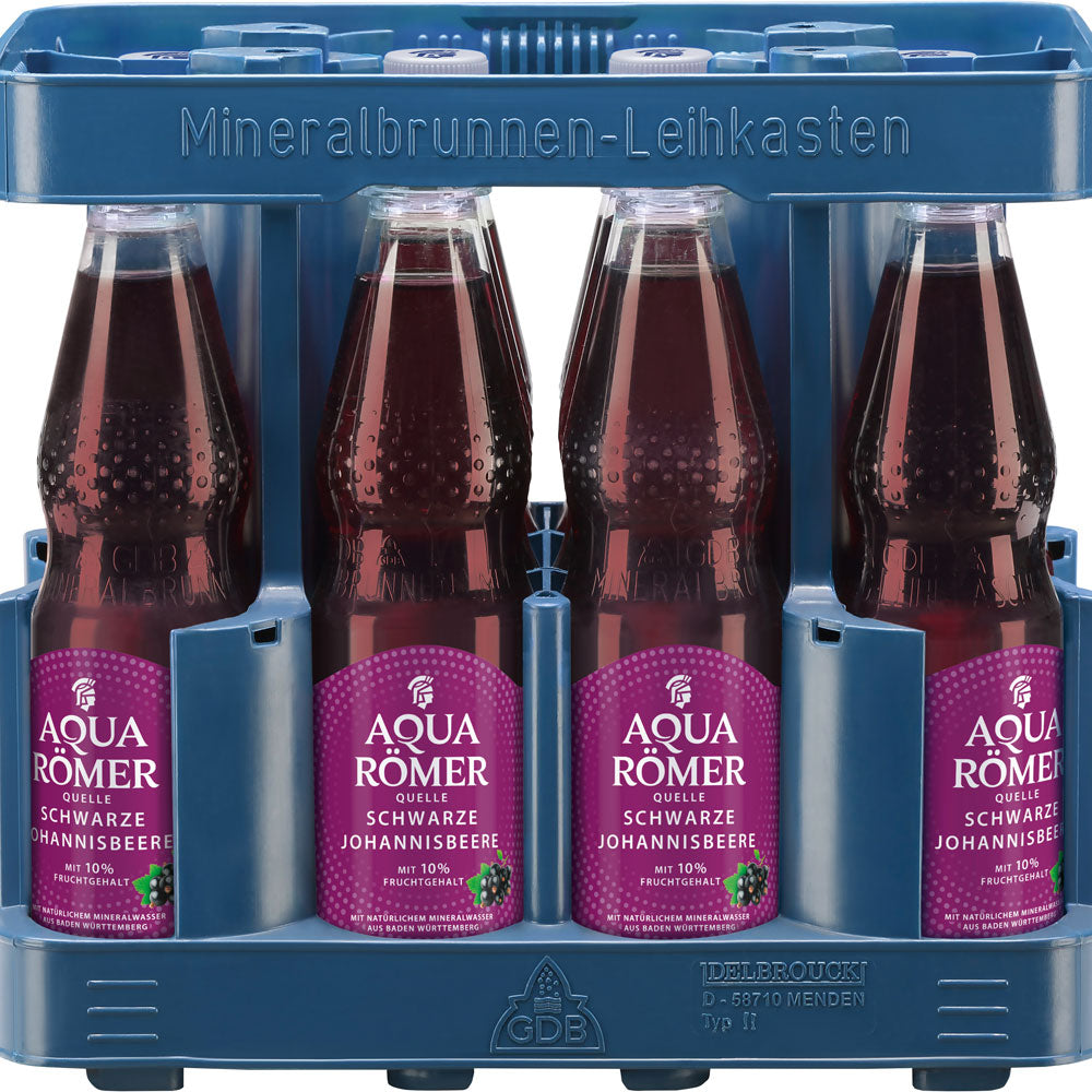 Zwölf 0,5-Liter-Flaschen Aqua Römer Quelle Schwarze Johannisbeere Mineralwasser (MEHRWEG) in einer blauen PET-Kiste.