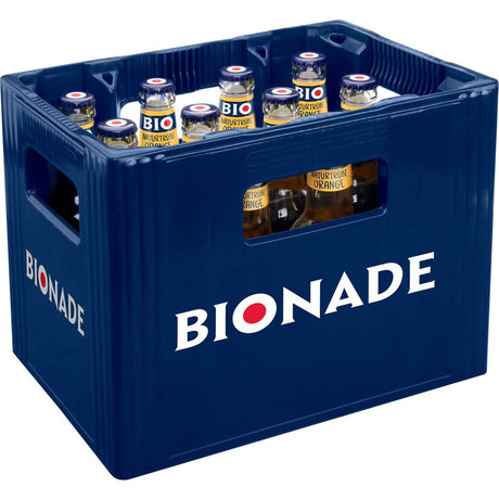 Eine blaue Kiste enthält 12 Flaschen Bionade Naturtrübe Orange BIO (je 0,33 l, MEHRWEG), auf deren Seite das Bionade-Logo abgebildet ist.