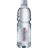 Schwarzwälder Mineralwasser in der 0,5-Liter-PET-Flasche mit weißem Verschluss und Waldetikett bietet natriumarmes Mineralwasser für pure Erfrischung. Verpackt in einem praktischen 20er Multipack (EINWEG).