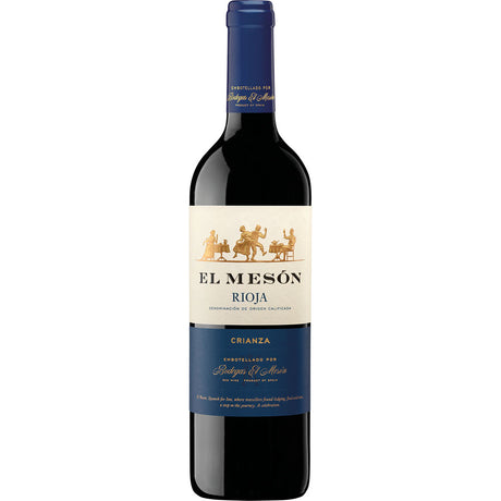 Eine Flasche Bodegas El Meson Rioja Crianza 2022, ein klassischer spanischer Rotwein von Bodegas El Meson, mit einem blau-goldenen Etikett auf weißem Hintergrund.