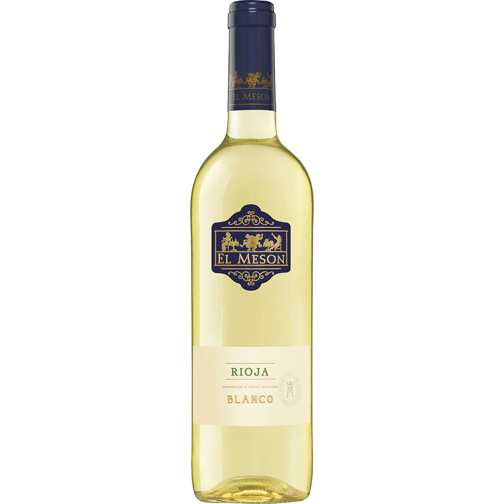 Eine Flasche Bodegas El Meson Rioja Blanco 2024, ein spanischer Weißwein aus der Viura-Traube, ist mit einem blau-goldenen Etikett auf einfarbigem Hintergrund versehen.