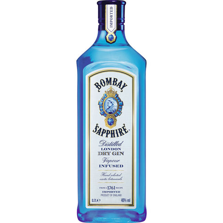 Der Bombay Sapphire East London Dry Gin 40% 0,7 Liter hat eine auffallend blaue Flasche, ein weißes Etikett mit blauen Akzenten und ist mit exotischen Botanicals für einen raffinierten Geschmack versetzt.