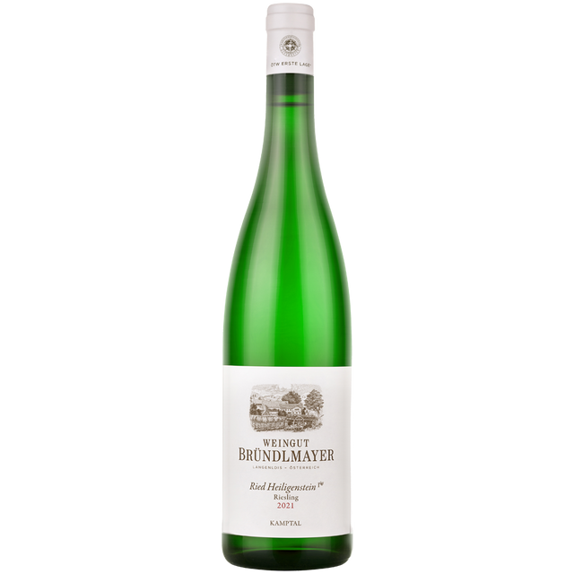Eine grüne Glasweinflasche mit der Aufschrift „Bründlmayer Riesling Zöbinger Heiligenstein 1ÖTW Erste Lage DAC 2021“ auf weißem Hintergrund, die einen eleganten Kamptaler Weißwein von Bründlmayer hervorhebt, der aus Trauben des renommierten Weinbergs Zöbinger Heiligenstein gekeltert wurde.