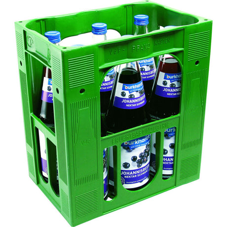 Grüner Kasten mit sechs 1-Liter-Flaschen Burkhardt Fruchtsäfte schwarzer Johannisbeernektar (MEHRWEG), jeweils mit blauem Verschluss, sichtbarem Etikett und mit Vitamin C für einen erfrischenden Geschmack.