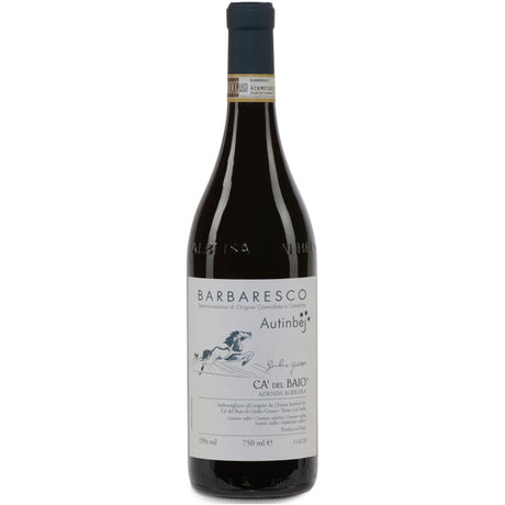 Eine Flasche Ca' del Baio Autinbej Barbaresco DOCG 2022, ein italienischer Rotwein auf Nebbiolo-Basis von Ca' del Baio, mit blauem Folienverschluss und detailliertem Frontetikett.