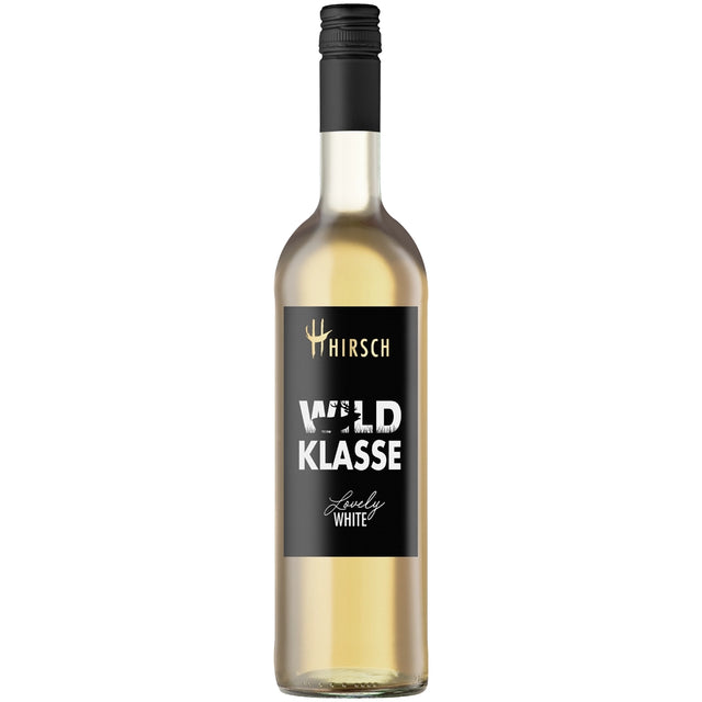 Eine klare Weinflasche mit der Aufschrift „Christian Hirsch Wildklasse Lovely White Cuvée Weiß 2025“ und einem schwarz-weißen Etikett, das den raffinierten Charakter dieser Weißwein-Cuvée von Christian Hirsch unterstreicht.