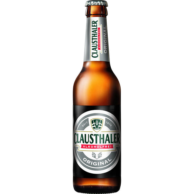 Clausthaler 24x 0,33 Liter (MEHRWEG) bietet klassischen Schankbiergeschmack in alkoholfreien Flaschen mit grün-silbernem Etikett - genießen Sie Clausthaler Erfrischung ohne Alkohol.
