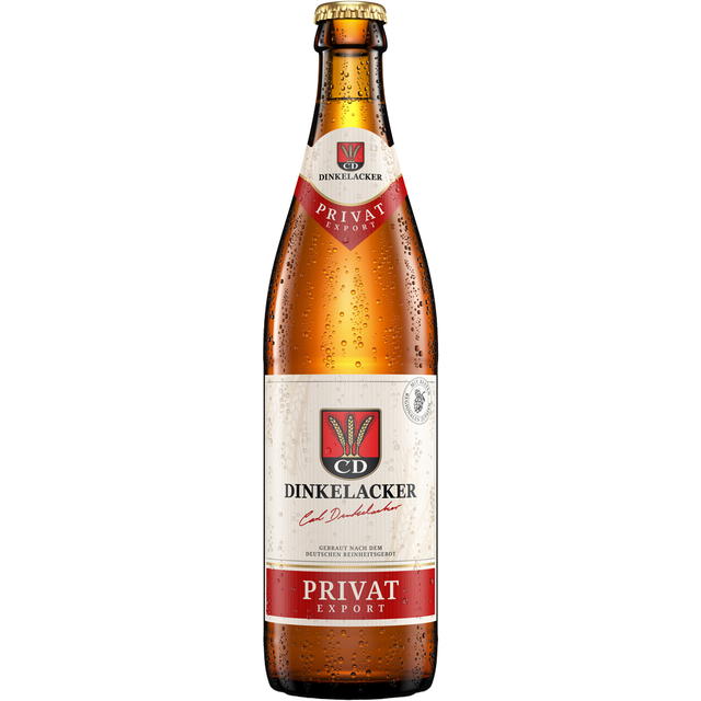 Eine gekühlte Dinkelacker Privat 0,5L Mehrwegflasche mit roten, weißen und goldenen Etiketten. Dieser erfrischende Vollbier-Klassiker aus Stuttgart von Dinkelacker ist sowohl optisch ansprechend als auch eine lokale Spezialität. Erhältlich in 20x 0,5L-Packungen.