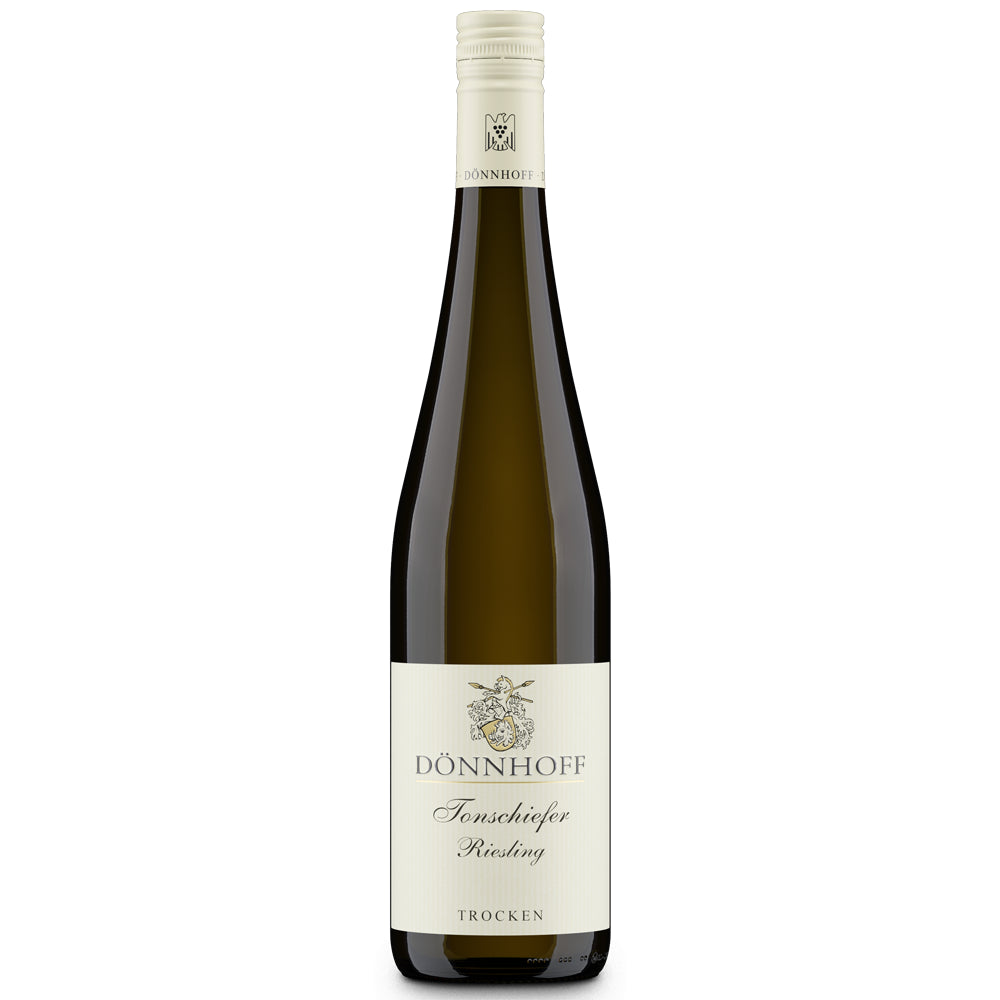 Eine Flasche Weißwein „Weingut Dönnhoff Riesling Tonschiefer trocken 2023“ mit cremefarbenem Etikett und goldenem Emblem, die den lebendigen Charakter der Nahe-Weine zum Ausdruck bringt.
