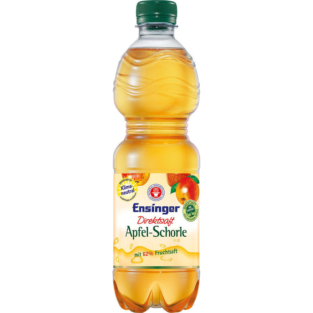 Eine Ensinger Direkt Apfelschorle PET 0,5L Flasche, ein veganes Apfelsaftgetränk mit grünem Deckel und buntem Etikett, verkauft in einer 11er Packung (Einweg).