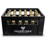 Eine Kiste mit 24 Fever-Tree Ginger Ale 0.2L MEHRWEG Glasflaschen in Reihen angeordnet.