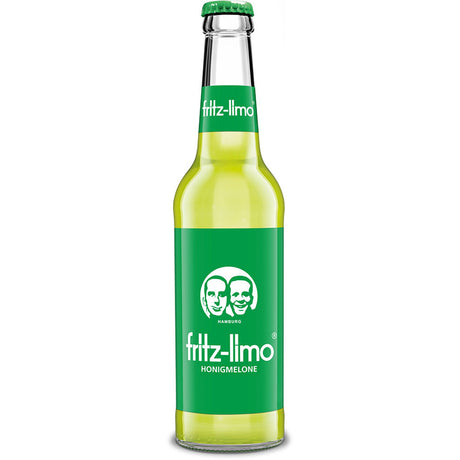 Die grüne 0,33-Liter-Flasche fritz-kola Fritz Limo Melonen Limonade (24er-Pack MEHRWEG) sorgt mit zwei illustrierten Gesichtern auf dem Etikett und natürlichen Aromen für ein erfrischendes Limonadenerlebnis.