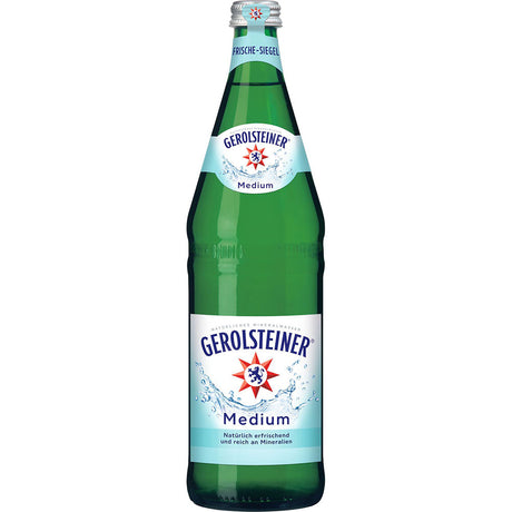 Eine grüne Glasflasche Gerolsteiner Medium Stille Quelle (0,75 l, Mehrweg) mit blau-weißem Etikett, die von Natur aus reich an Calcium und Magnesium ist.